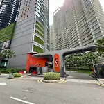 Sky Suites Unique 3Br Suite Klcc View