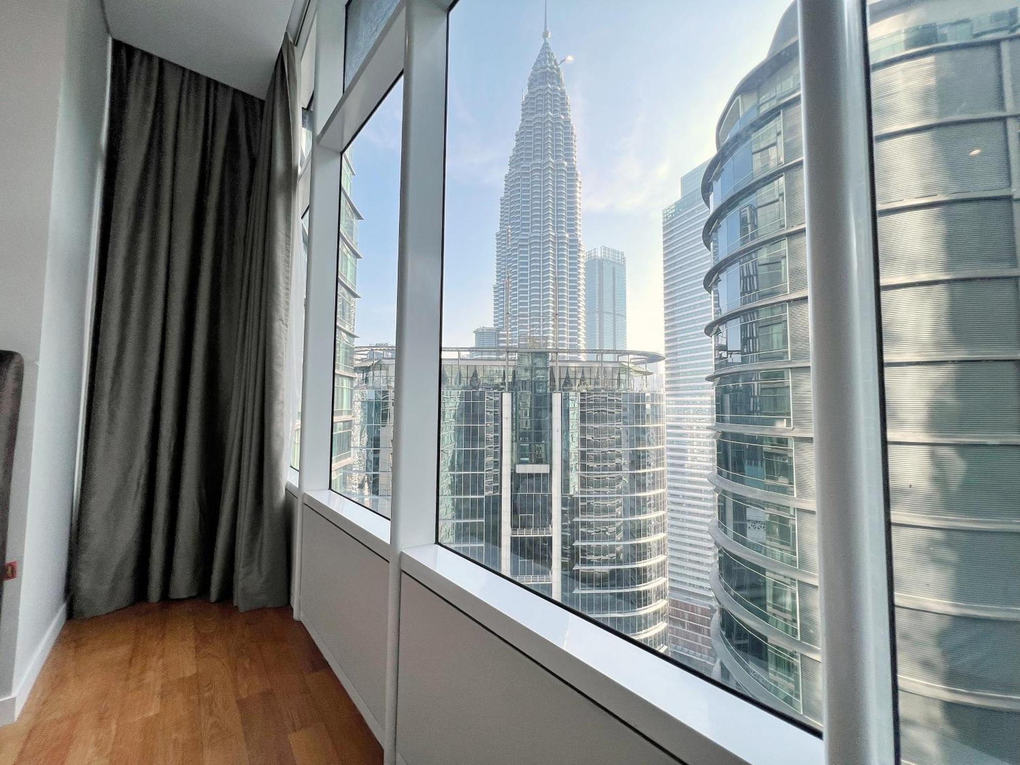 Sky Unique 3br Klcc View Pangsapuri Kuala Lumpur